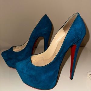 Christian Louboutin heels size 35 EU